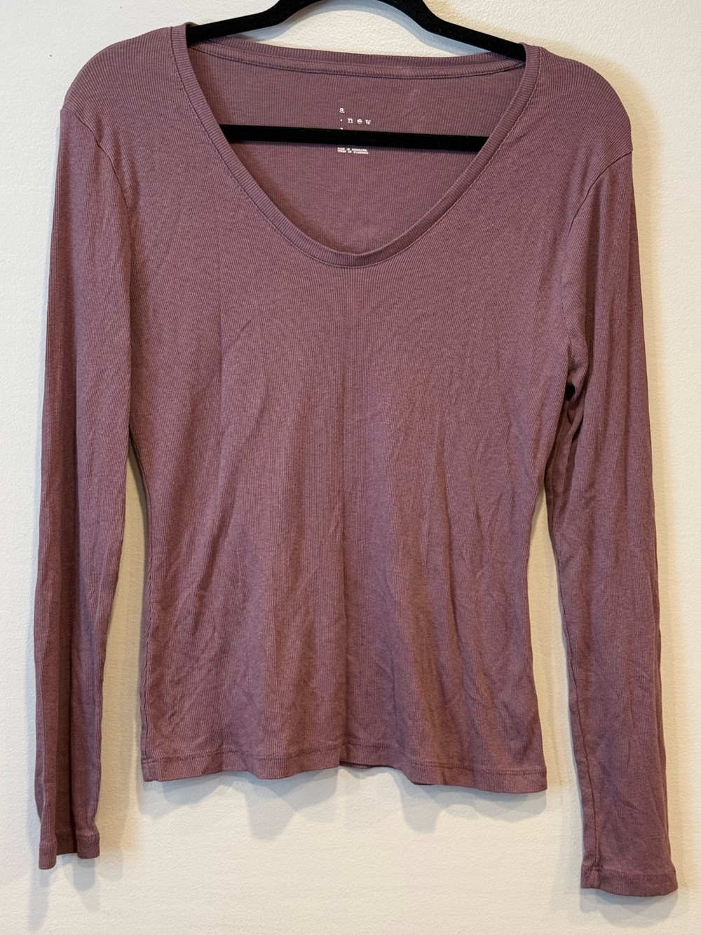 A New Day Women's Mauve Ribbed Long Sleeve V-Neck Tee Size M